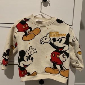 *❤️Reserved for April R* Mickey Mouse Sweaters ❤️